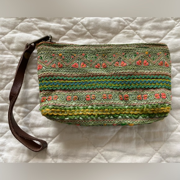 Jade Tribe Handbags - Jade Tribe clutch